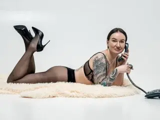 Pics camshow LissaSinn