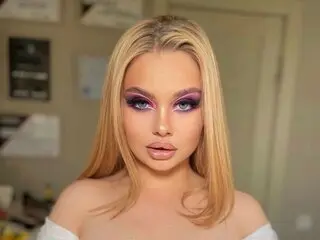 Sex show PolinaRakuvic
